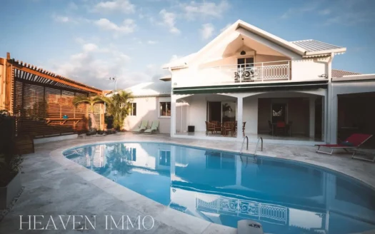 À Vendre : villa F5 – St-Gilles, La Réunion