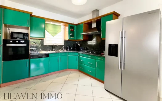 À Vendre : villa F5 – St-Gilles, La Réunion